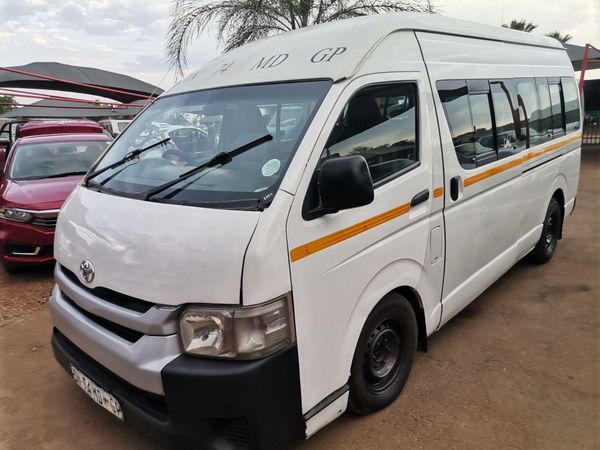 Used Toyota Quantum 2.7 Sesfikile 16-seat for sale in Gauteng - Cars.co ...