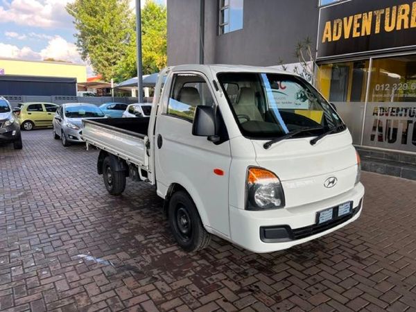 Used Hyundai H100 Bakkie 2.6D Dropside for sale in Gauteng - Cars.co.za ...