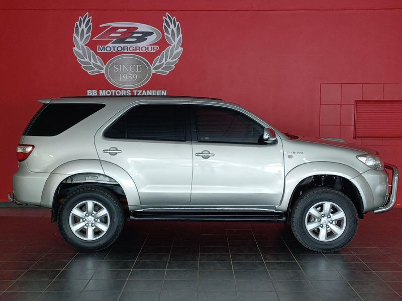 Used Toyota Fortuner 3.0D-4D 4x4 A/T For Sale In Limpopo - Cars.co.za ...