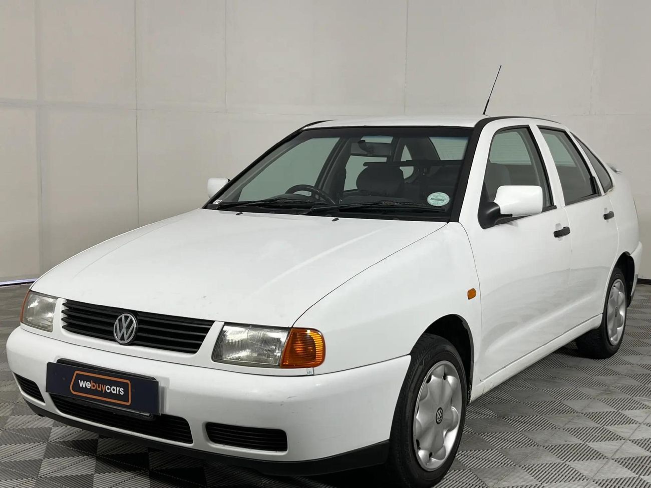 Used Volkswagen Polo Classic 1.6 Lux for sale in Western Cape