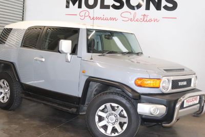 Used Toyota FJ Cruiser 4.0 V6 for sale in Gauteng - Cars.co.za (ID ...