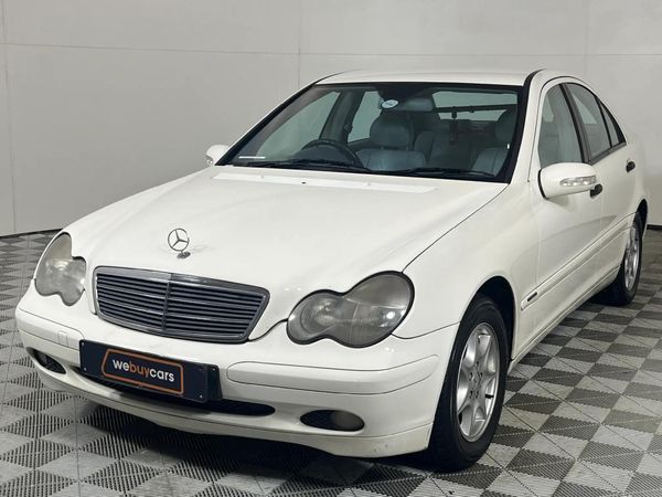 Used Mercedes-Benz C-Class C 180 Classic for sale in Gauteng - Cars.co ...