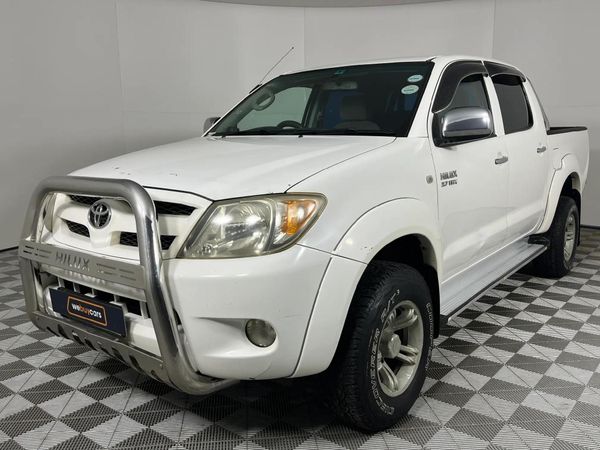 Used Toyota Hilux 2.7 VVTi Raider Double-Cab for sale in Limpopo - Cars ...