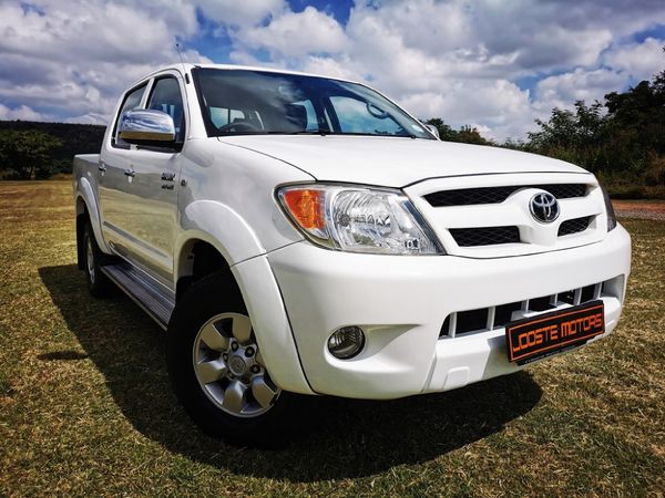 Used Toyota Hilux 2.7 VVTi Raider Double-Cab for sale in Gauteng - Cars ...