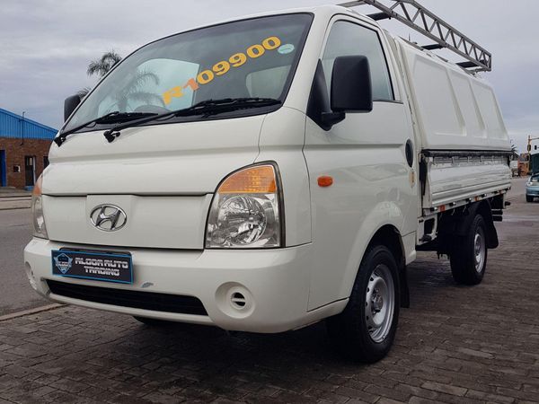 Used Hyundai H100 Bakkie 2.6i D for sale in Eastern Cape - Cars.co.za ...