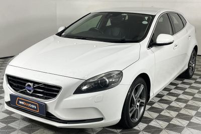 Used Volvo V40 T3 Excel for sale in Gauteng - Cars.co.za (ID::8743989)