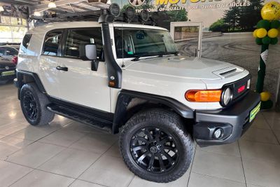 Used Toyota FJ Cruiser 4.0 V6 for sale in Gauteng - Cars.co.za (ID ...