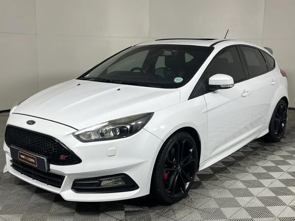 Used Ford Focus 2.0 EcoBoost ST3 for sale in Gauteng - Cars.co.za (ID ...