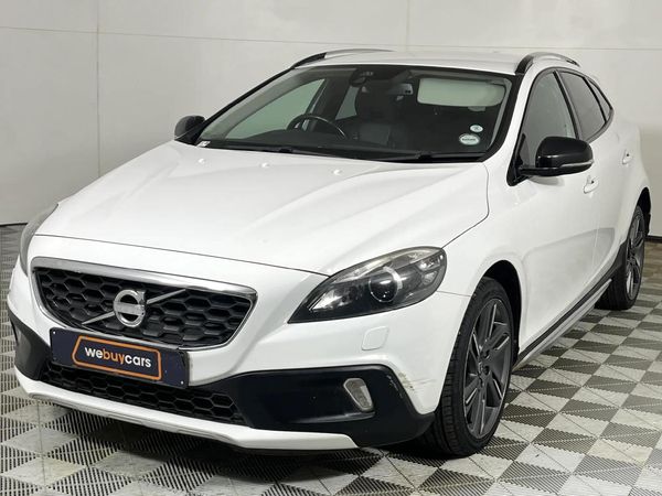 Used Volvo V40 CC D3 Excel Auto for sale in Gauteng - Cars.co.za (ID ...