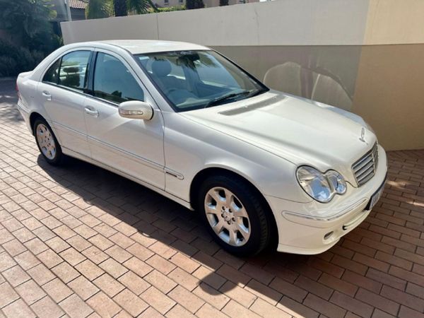 Used Mercedes-Benz C-Class C 200K Elegance Auto for sale in Gauteng ...