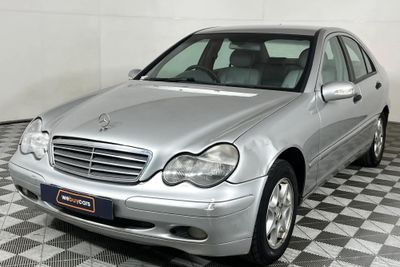 WCM Left Wing Mirror Glass For Mercedes-Benz C-Class C180 (2000-2007) – Heated With Blind Spot