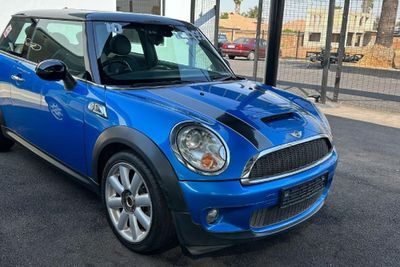 Used MINI Hatch Cooper S for sale in Gauteng - Cars.co.za (ID::8942863)