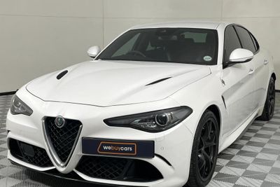 Used Alfa Romeo Giulia 2.9T V6 Quadrifoglio Launch Edition for sale in ...