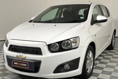 Used Chevrolet Sonic 1.6 LS Hatch for sale in Kwazulu Natal - Cars.co ...