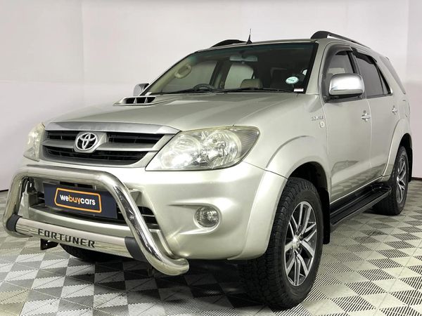 Used Toyota Fortuner 3.0 D-4D 4x4 for sale in Kwazulu Natal - Cars.co ...