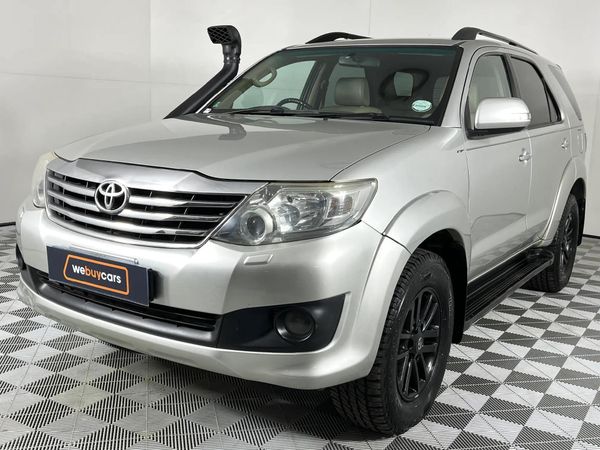 Used Toyota Fortuner 4.0 V6 Auto 4x4 for sale in Gauteng - Cars.co.za ...