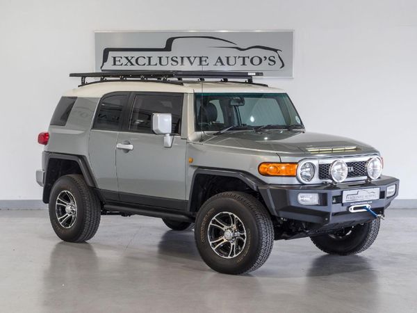 Used Toyota FJ Cruiser 4.0 V6 for sale in Gauteng - Cars.co.za (ID ...