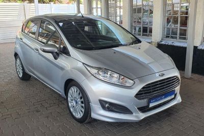 Used Ford Fiesta 1.0 EcoBoost Titanium Auto 5-dr for sale in Gauteng ...