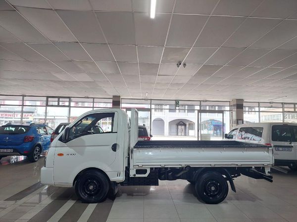 Used Hyundai H100 Bakkie 2.6D Dropside for sale in Kwazulu Natal - Cars ...