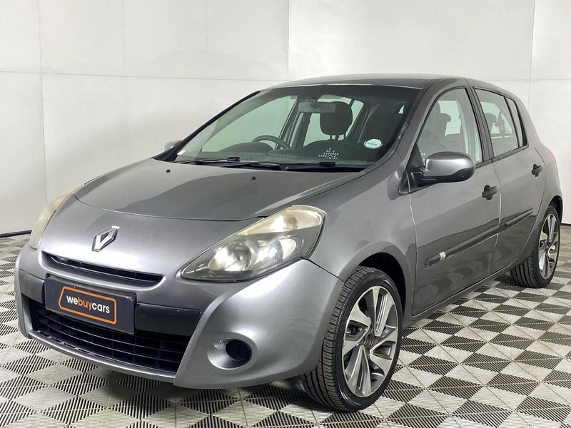 Used Renault Clio III 1.6 Yahoo 5 dr for sale in Gauteng Cars