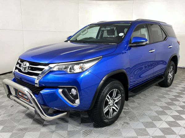 Used Toyota Fortuner 2.4 GD-6 Raised Body Auto for sale in Gauteng ...