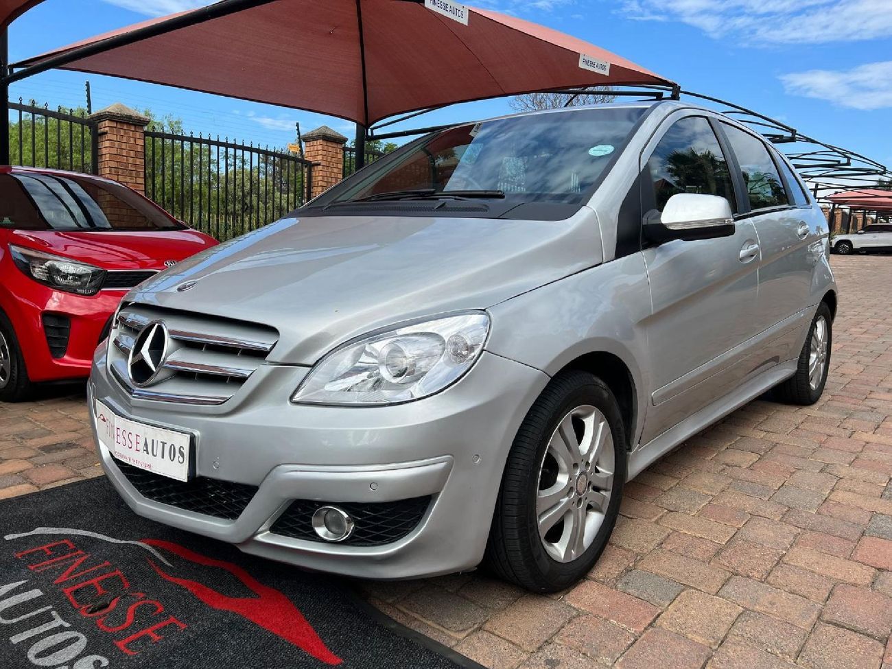 Used Mercedes-Benz B-Class B 180 Auto For Sale In Gauteng - Cars.co.za ...