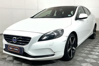 Used Volvo V40 T3 Excel for sale in Gauteng - Cars.co.za (ID::9181043)