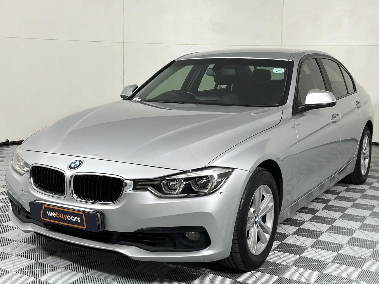 Used BMW 3 Series 320i Luxury Line Auto For Sale In Gauteng - Cars.co ...