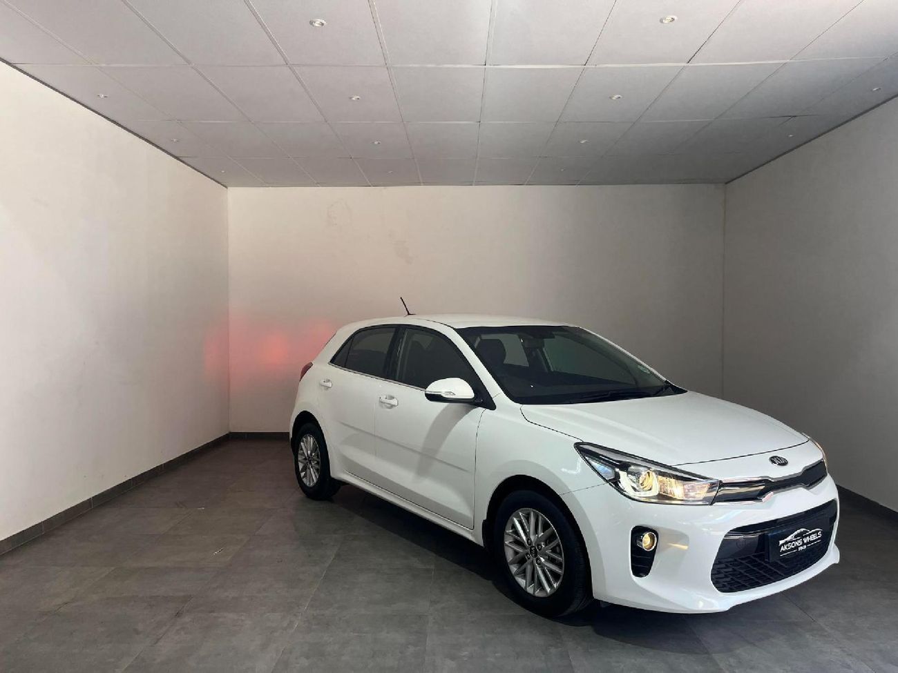 Car listing image