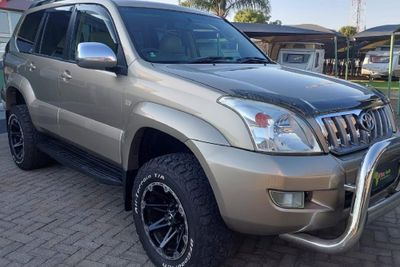 Used Toyota Prado 4.0 V6 VX Auto for sale in North West Province - Cars ...