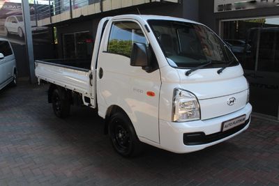 Used Hyundai H100 Bakkie 2.6D Dropside for sale in Gauteng - Cars.co.za ...