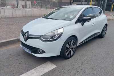 Used Renault Clio IV 900T Dynamique 5-dr (66kW) for sale in Gauteng ...