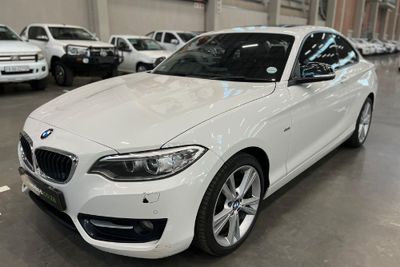 Used BMW 2 Series 220i Coupe Sport Auto for sale in Gauteng - Cars.co ...