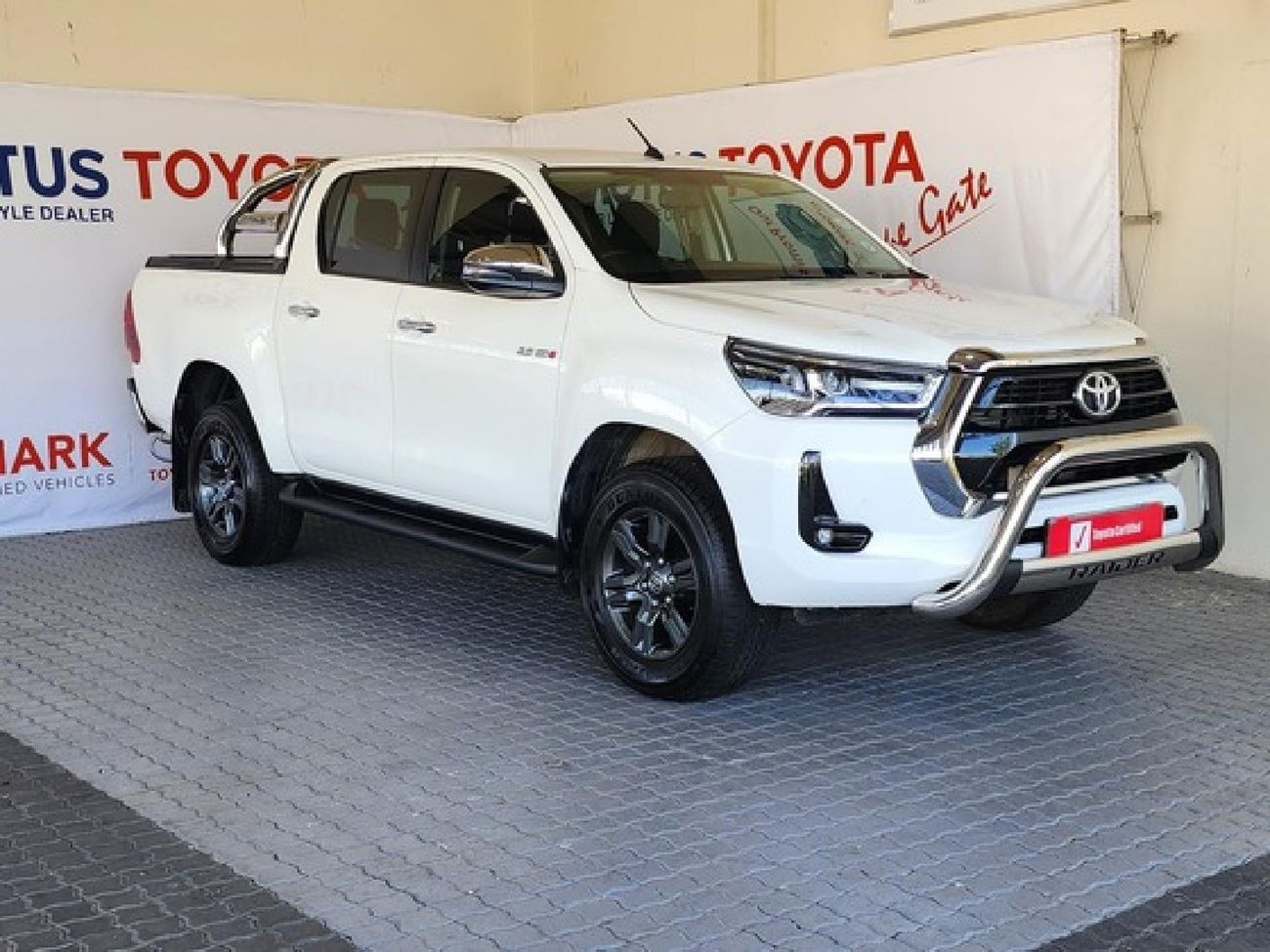 2022-Toyota-Hilux-28-GD-6-