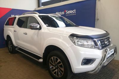 Used Nissan Navara 2.3d Le Auto Double-cab For Sale In Gauteng - Cars 