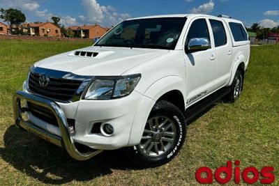 Used Toyota Hilux 2.5 D-45 Raised Body SRX Legend 45 Double-Cab for ...