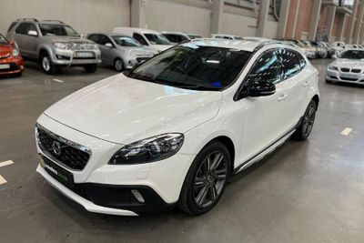 Used Volvo V40 CC T5 Elite Auto AWD for sale in Gauteng - Cars.co.za ...