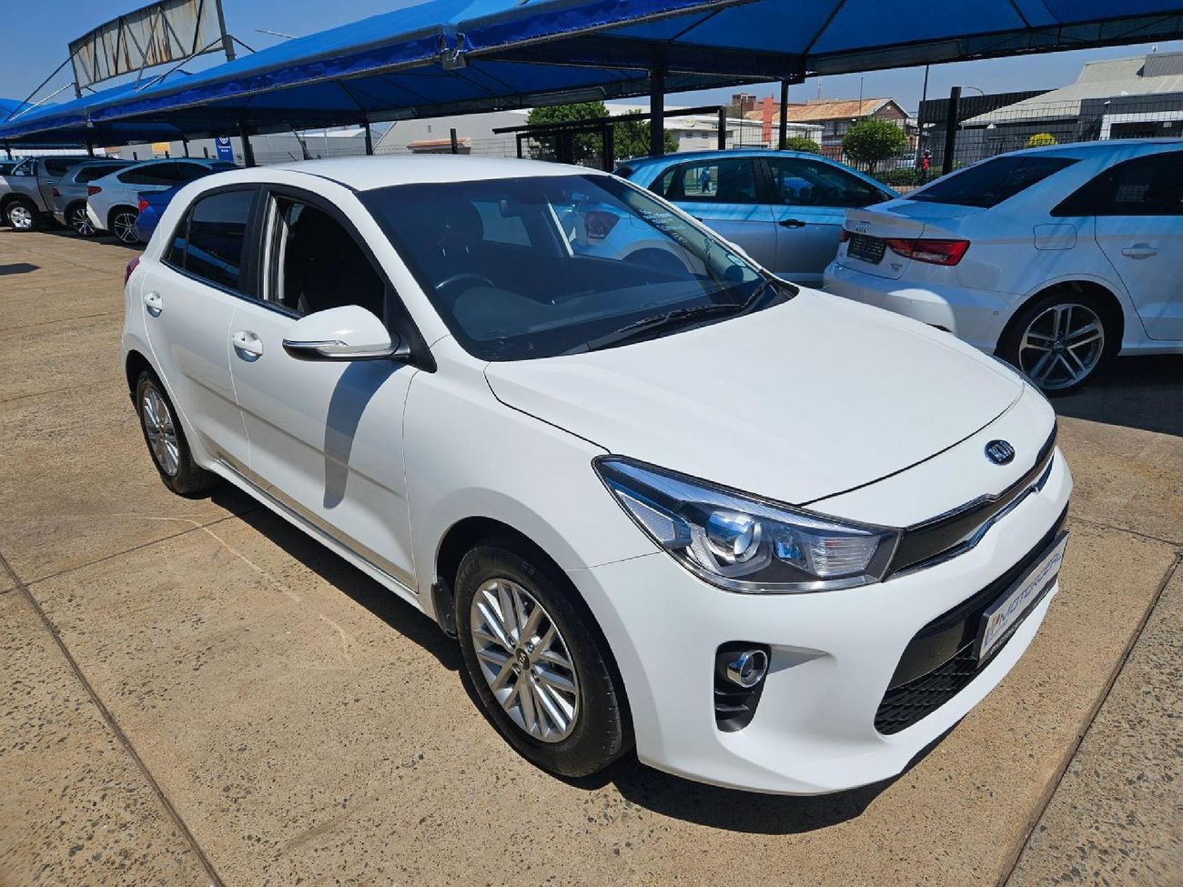 Car listing image