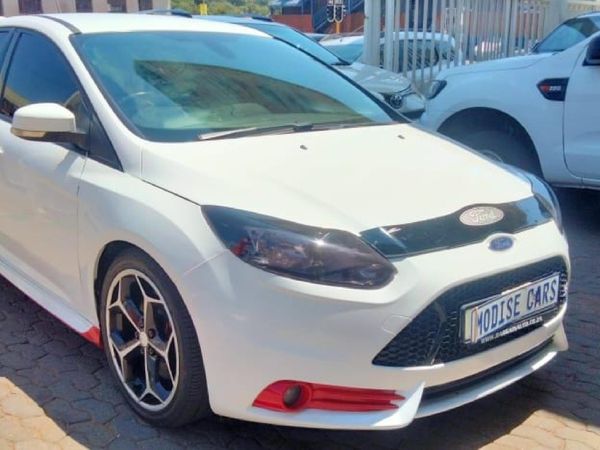 Used Ford Focus 2.0 GTDi ST3 5-dr for sale in Gauteng - Cars.co.za (ID ...