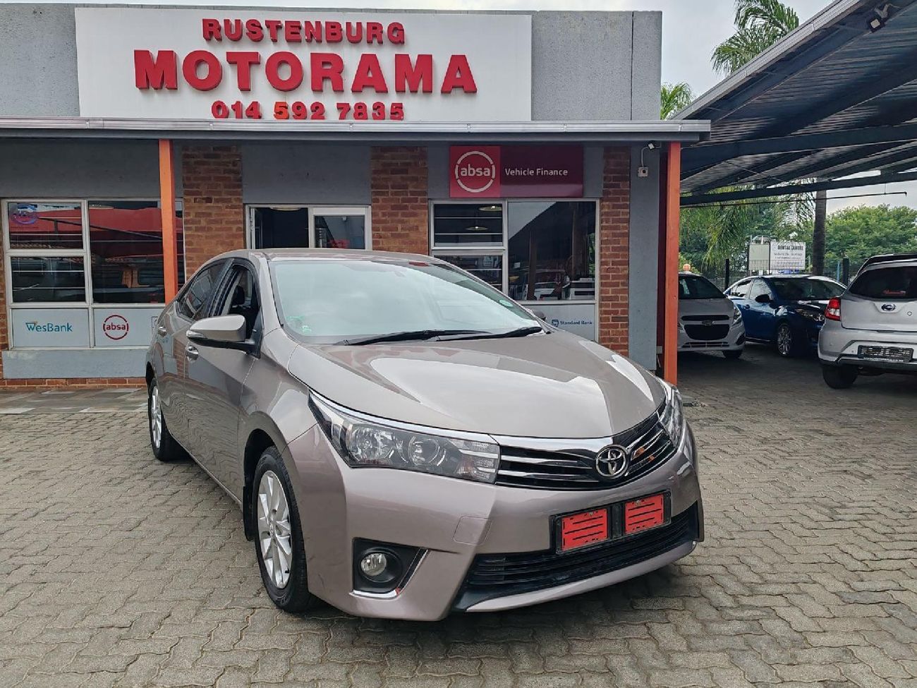 2014-Toyota-Corolla-18-High.