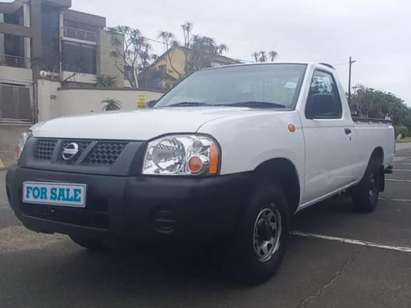 Used Nissan NP300 2.0i SWB Single-Cab for sale in Kwazulu Natal - Cars ...