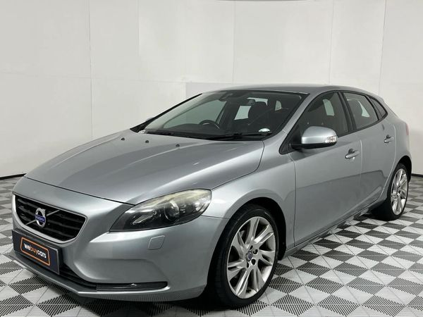 Used Volvo V40 T3 Essential for sale in Eastern Cape - Cars.co.za (ID ...