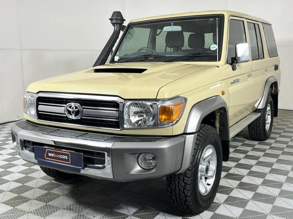 Used Toyota Land Cruiser 76 76 4.5 D V8 Station Wagon for sale in ...