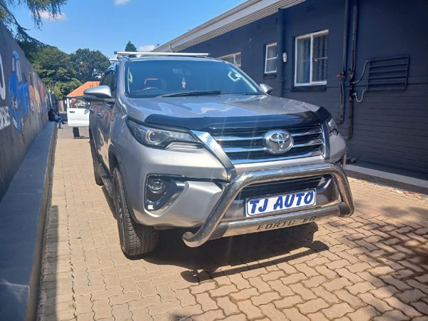 Used Toyota Fortuner 2.8 GD-6 Raised Body Auto for sale in Gauteng ...