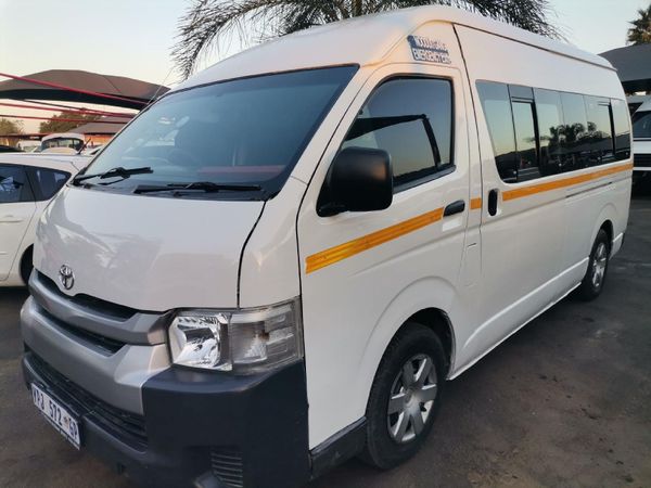 Used Toyota Quantum 2.7 Sesfikile 15-seat for sale in Gauteng - Cars.co ...