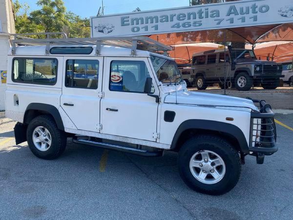 Used Land Rover Defender 110 2.5 TD5 CSW for sale in Gauteng - Cars.co ...