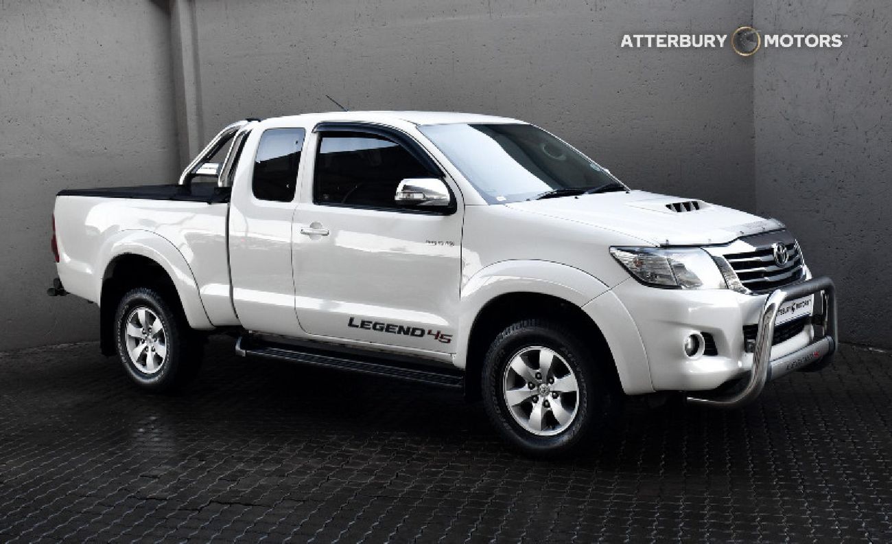 Used Toyota Hilux 3.0 D-4D Legend 45 Xtra-Cab for sale in Gauteng
