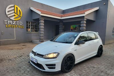 Used Volkswagen Golf VII 2.0 TSI R Auto for sale in Gauteng - Cars.co ...