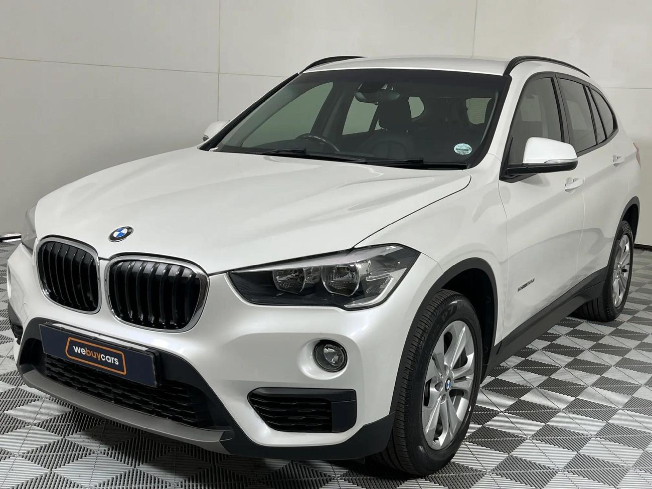 Car listing image