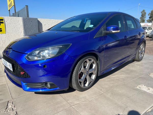 Used Ford Focus 2.0 EcoBoost ST3 for sale in Gauteng - Cars.co.za (ID ...